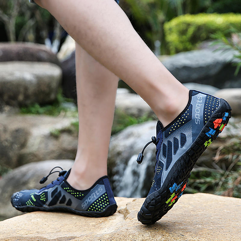 New swimming shoes women boys girls water barefoot beach shoes upstream breathable sneakers